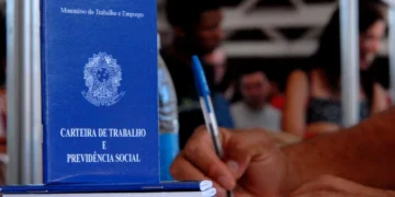 Governo prepara MP para destravar FGTS de trabalhadores demitidos 3 FGTS