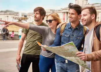 Turismo de Massa: Ações Mitigatórias da Cadeia Produtiva e o Papel do Turismo de Reparação