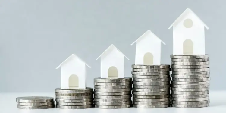 Profissões pouco conhecidas com altos salários 18 Lote de moedas em formato de escada, representando profissões.