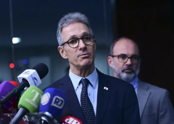 Governador Romeu Zema abre o Pensa Brasil, série de debates da Firjan