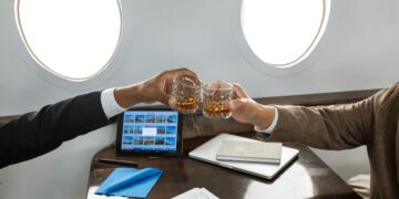 Como Viajar de Primeira Classe Sem Gastar uma Fortuna 3 Como Viajar de Primeira Classe Sem Gastar uma Fortuna