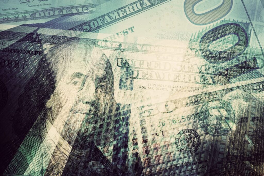 Cresce o Interesse de Brasileiros por Investimentos no Exterior Apesar de Oscilações Cambiais Dolar 1 1 1