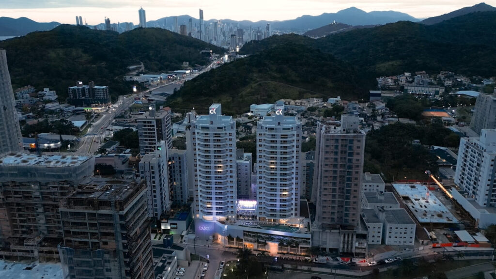 Empreendimento no litoral catarinense valoriza acima da média local e atinge 120% de rentabilidade Empreendimento no litoral catarinense 1 1