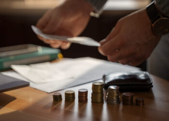 Proposta de Ampliação da Isenção do Imposto de Renda Enfrenta Críticas por Possíveis Distorções Econômicas