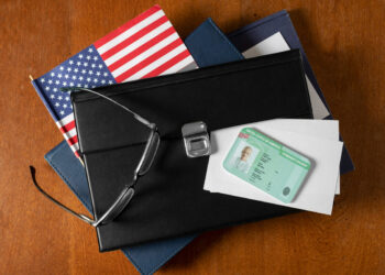 Investimentos nos Estados Unidos crescem entre brasileiros em meio a tensões comerciais globais