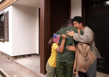 Brasileiros buscam cidadania europeia diante de políticas migratórias de Trump