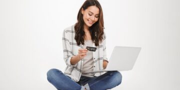 Como Aproveitar as Promoções do Dia do Consumidor Sem Comprometer as Finanças Pessoais 1 Como Aproveitar as Promoções do Dia do Consumidor Sem Comprometer as Finanças Pessoais