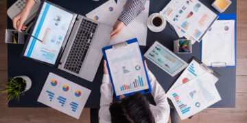 Tempo de execução e implementação de campanhas de marketing tem redução de 65% com o uso de Clouds 1 Tempo de execução e implementação de campanhas de marketing tem redução de 65% com o uso de Clouds