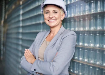 Mulheres derrubam barreiras estruturais e ocupam espaço na engenharia 15 Mulheres derrubam barreiras estruturais e ocupam espaço na engenharia