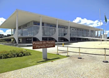 Palácio do Planalto, em Brasília. Falando sobre big techs.