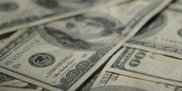 Alta do dólar o que pode motivar e impactar em 2025