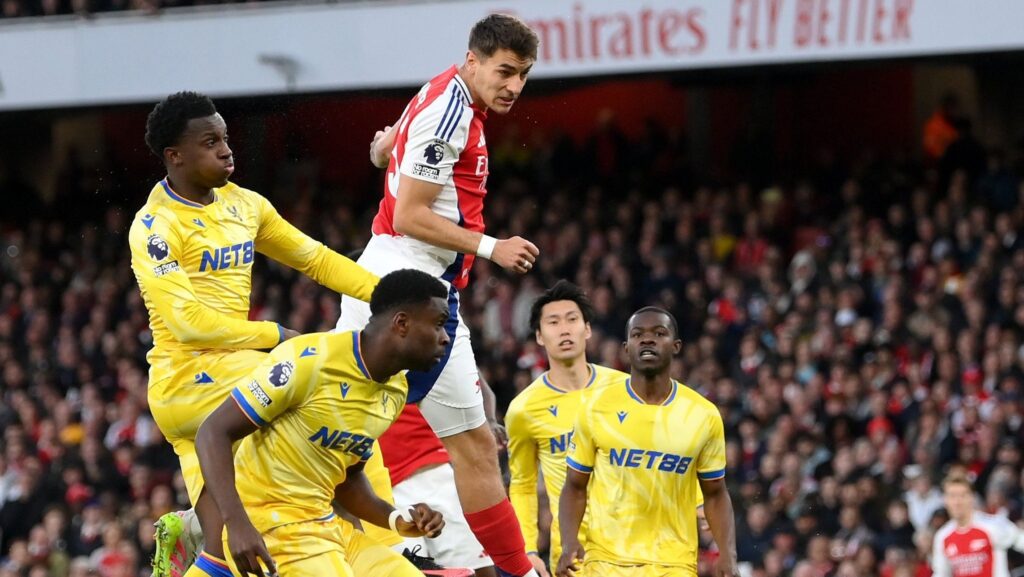 Arsenal empata e facilita caminho do Liverpool ao título Arsenal empata e facilita caminho do Liverpool ao titulo