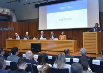 BNDES e OCB renovam parceria para fortalecer o cooperativismo no Brasil