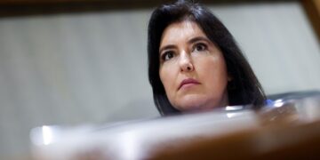 Bolsa Família: Possível aumento da informalidade no Brasil 1 Bolsa Família: Possível aumento da informalidade no Brasil