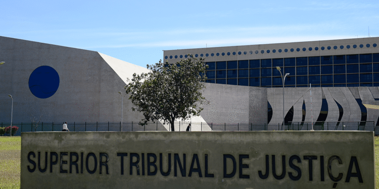 Desembargadores retornam ao TJ-MS após 6 meses de afastamento 14 Fachada do Superior Tribunal de Justiça (Foto: Marcello Casal Jr/Agência Brasil)
