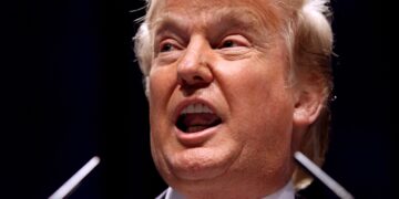 Trump implanta tarifa de 10% para o Brasil e Câmara aprova urgência da Lei da Reciprocidade 1 Donald Trump