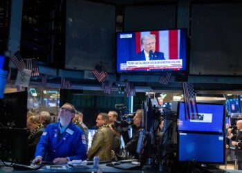 Dow Jones Futuro Avanço Após Trump Apoiar Fed