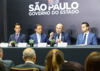 Governo do Estado Repassa R$ 300 Milhões aos Municípios Fluminenses