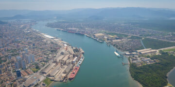 Governo e Tarcísio promovem túnel Santos-Guarujá na Europa