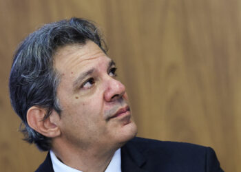 Haddad e Tebet apoiam luta de Francisco por justiça social.