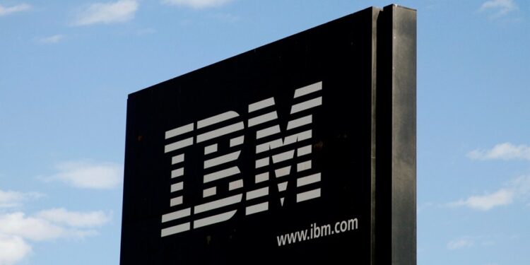 IBM supera estimativas de receita no 2º tri e reduz temores 14 (Shutterstock)