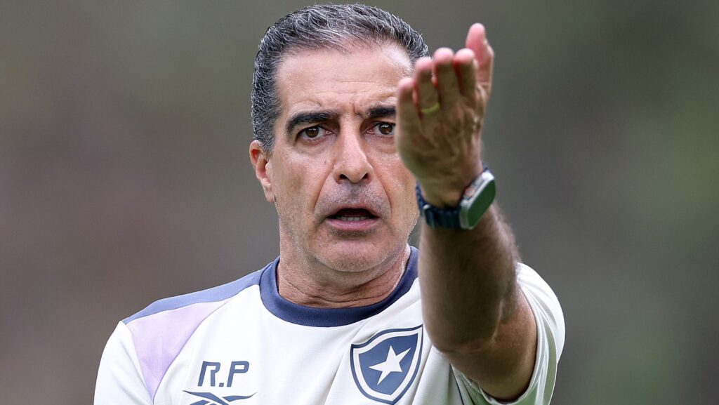 John Textor desmente rumors sobre saída de Renato Paiva John Textor desmente rumors sobre saida de Renato Paiva