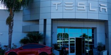 Lucro da Tesla despenca 39% no 1T, chega a US$ 934 mi.