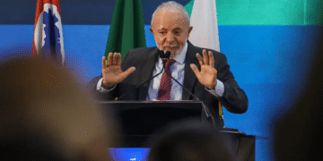 Lula atinge 57% de desaprovação, recorde no 3º mandato 1 Lula atinge 57% de desaprovação, recorde no 3º mandato