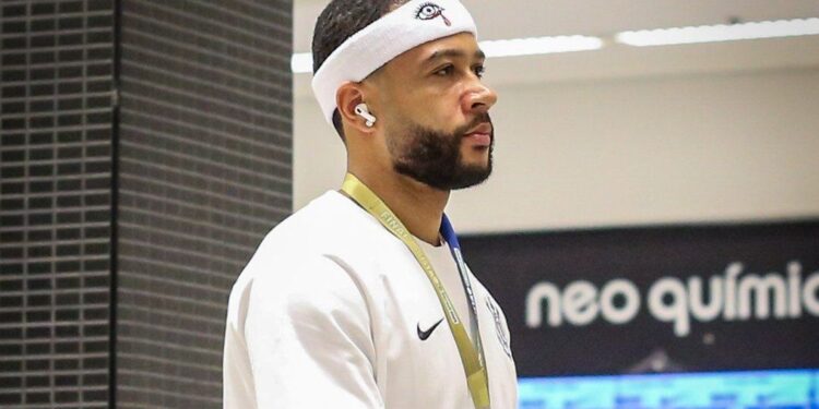 Memphis Depay indica novos treinadores para o Corinthians 14 Memphis Depay chega à Neo Química Arena para a final do Paulistão • Diego Soares/Ag. Paulistão