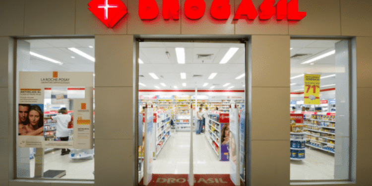 Morgan rebaixa recomendação de RD e ação despenca com SEO. 14 RD (RADL3): Morgan prevê ano difícil e rebaixa recomendação para neutra; ação cai