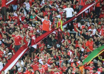 Narrador uruguaio ofende torcedores do Inter no Beira-Rio