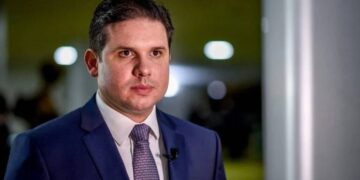 PL e Novo se isolam; Motta prorroga análise de anistia 8/1 1 PL e Novo se isolam; Motta prorroga análise de anistia 8/1