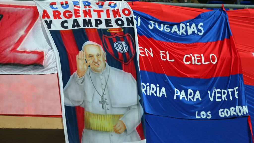 San Lorenzo diz adeus ao Papa Francisco: 'Sempre juntos' San Lorenzo diz adeus ao Papa Francisco Sempre juntos