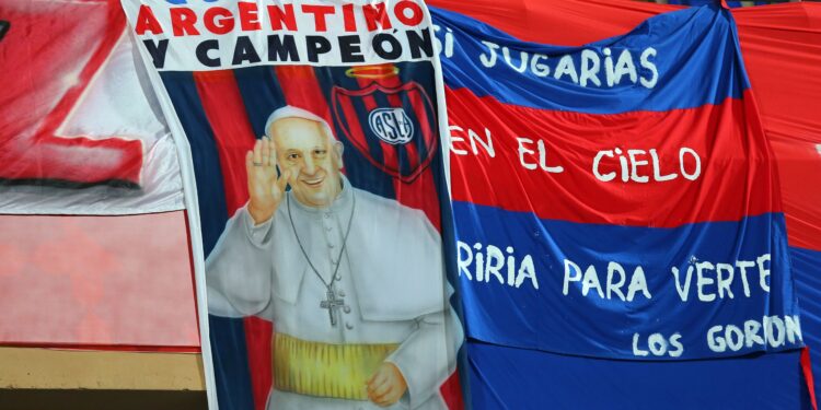 San Lorenzo se despede do papa Francisco: “Juntos pela eternidade”