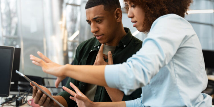 Santander X Lança Programa de Capacitação para Micro e Pequenas Empresas 14 Foto: Reprodução/ Freepik