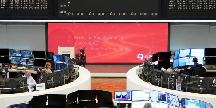 Setor financeiro e L’Oreal impulsionam alta nas ações europeias 14 Bolsa de Frankfurt
22/04/2025. REUTERS/staff