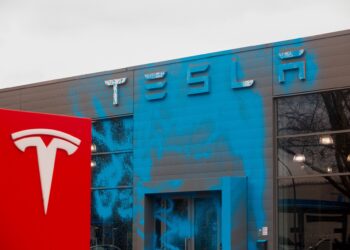 Tesla, Fed e mais: principais destaques econômicos da 3ª.
