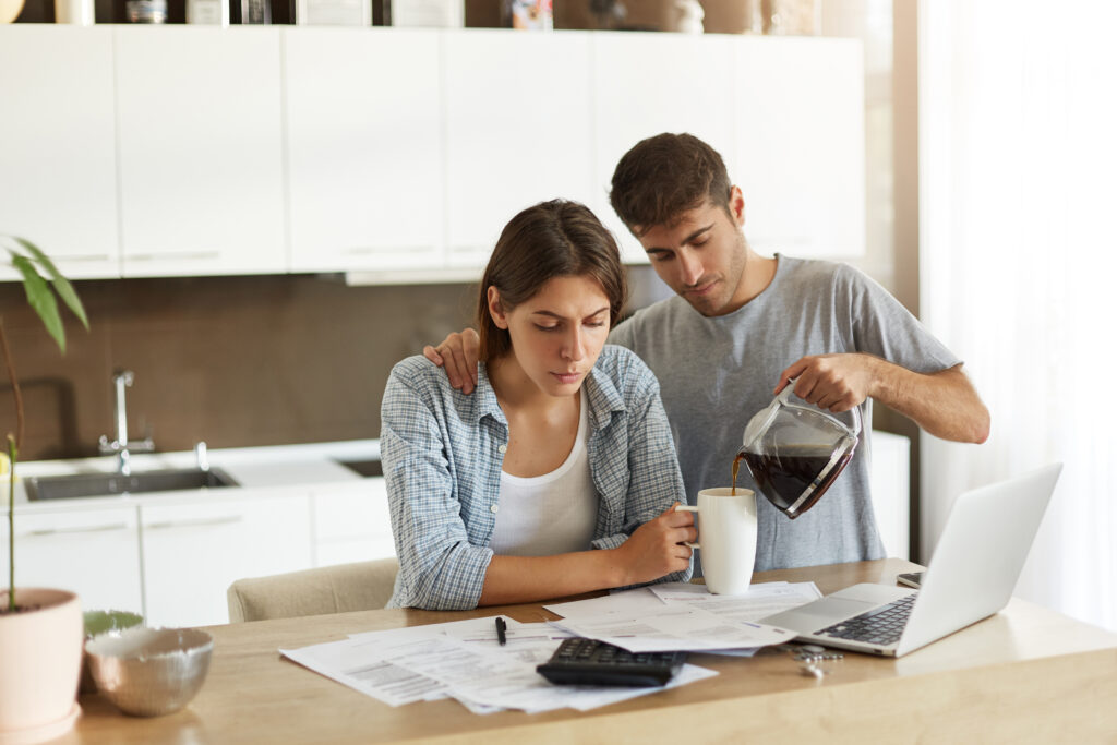 Selic projetada em 15,5% até o fim do primeiro semestre pode atrasar o sonho da casa própria para quem pretende financiar imóvel alta selic projecao