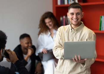Nova unidade de escola profissionalizante é inaugurada em Rio Bonito (RJ)