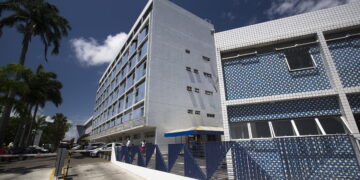 IMIP tem vagas abertas em PE com salários de até R$ 17,7 mil; inscrições vão até 11 de abril 1 Um dos prédios do IMIP, no Recife.