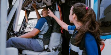 Omni Táxi Aéreo abre vagas para estágio técnico e contratações de pilotos no RJ 1 Omni Táxi Aéreo abre vagas para estágio técnico e contratações de pilotos no RJ