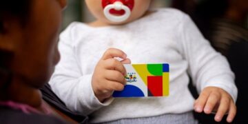 Bolsa Família atinge mais de 20 milhões de famílias em maio com repasse de R$ 13,6 bilhões 3 Bolsa Família atinge mais de 20 milhões de famílias em maio com repasse de R$ 13,6 bilhões