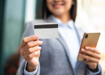 Crescimento de 45% nas transações com cartões empresariais no Brasil em 2024