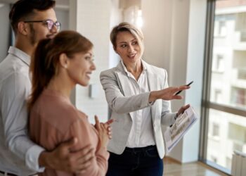 Mercado Imobiliário de Alto Padrão de Balneário Camboriú: A Trajetória de Bruno Cassola no Setor de Imóveis de Luxo