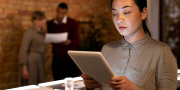 Feira em São Paulo reúne 26 empresas chinesas em busca de profissionais para atuação no Brasil