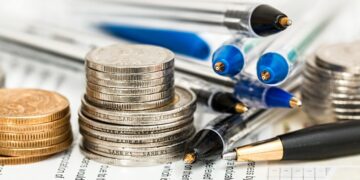 Investidores com prejuízos na Bolsa devem declarar valores para garantir compensação no IR