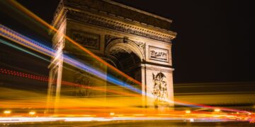 BNDES aprova financiamento de R$ 25 milhões para expansão da Paris Filmes 24 BNDES aprova financiamento de R$ 25 milhões para expansão da Paris Filmes