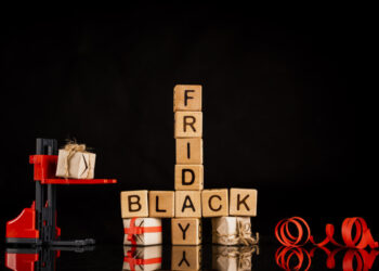 Varejistas que dependem de importação devem se antecipar à Black Friday