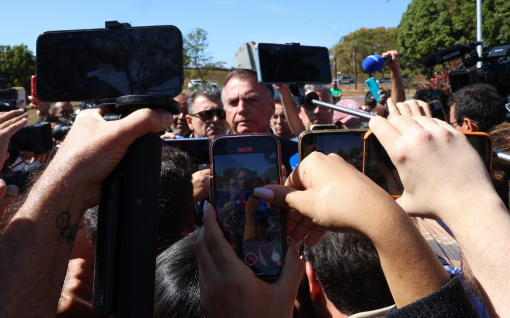 Bolsonaro Nega Violação de Proibição nas Redes Sociais e Pede Esclarecimentos ao STF Bolsonaro nega violacao Foto Agencia Brasil