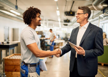 Confiança do comércio recua em julho após três meses de alta